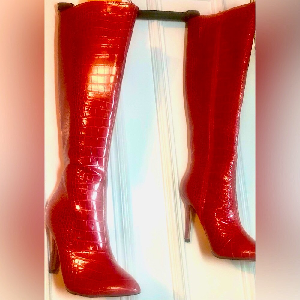 Catherine Malandrino Red Croc-Embossed Boots stiletto Size 8 stretchy